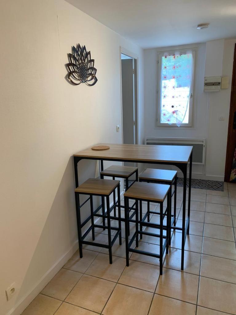 Gites de Montvaltin Le Breuil  Chambre photo