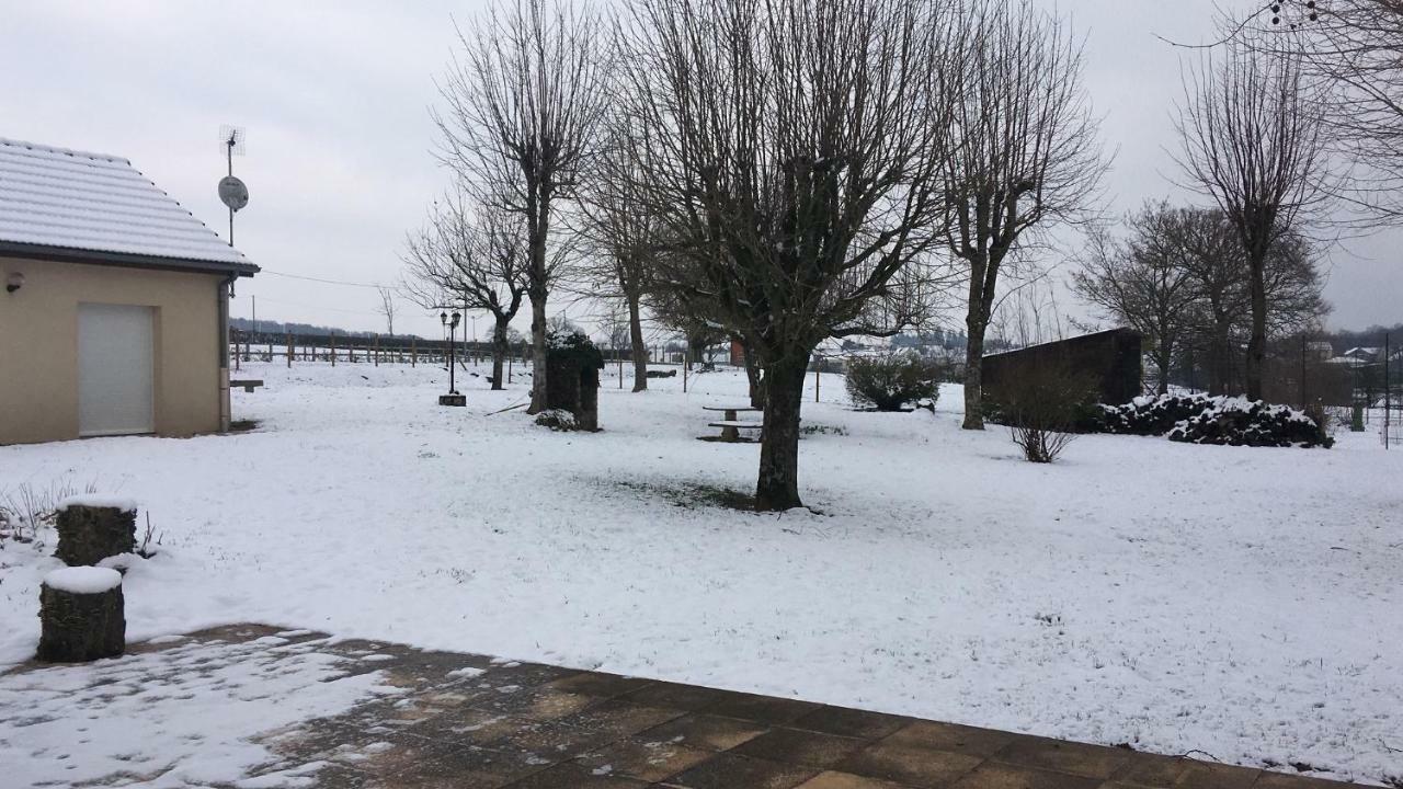 Gites de Montvaltin Le Breuil  Extérieur photo