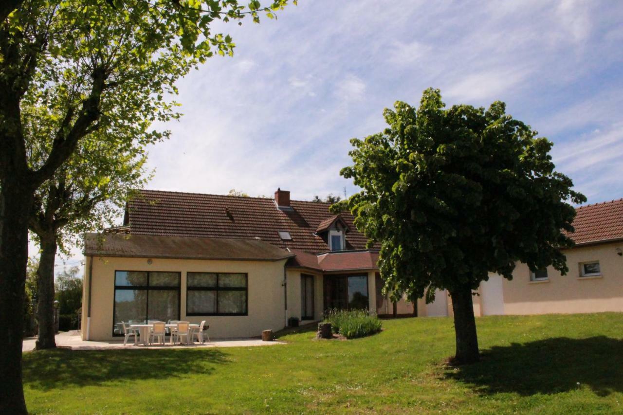 Gites de Montvaltin Le Breuil  Chambre photo